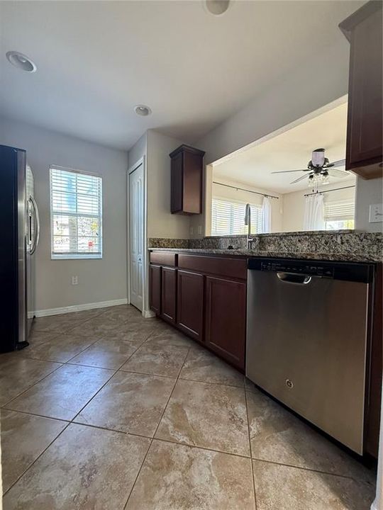 En Venta: $249,990 (3 camas, 2 baños, 1364 Pies cuadrados)