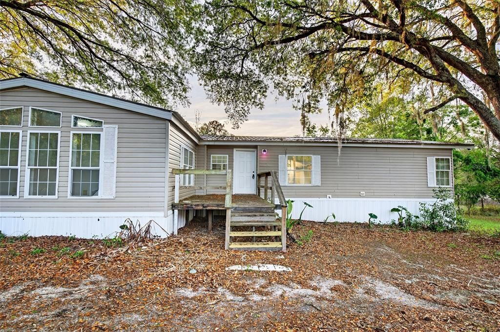En Venta: $219,000 (3 camas, 2 baños, 2240 Pies cuadrados)