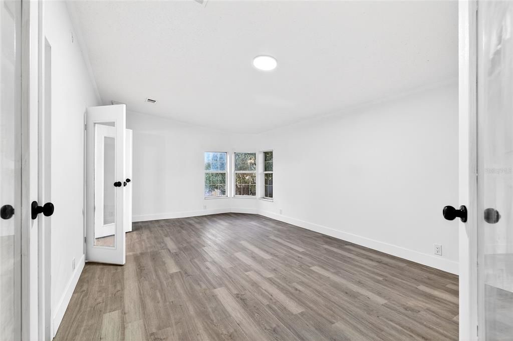 En Venta: $219,000 (3 camas, 2 baños, 2240 Pies cuadrados)