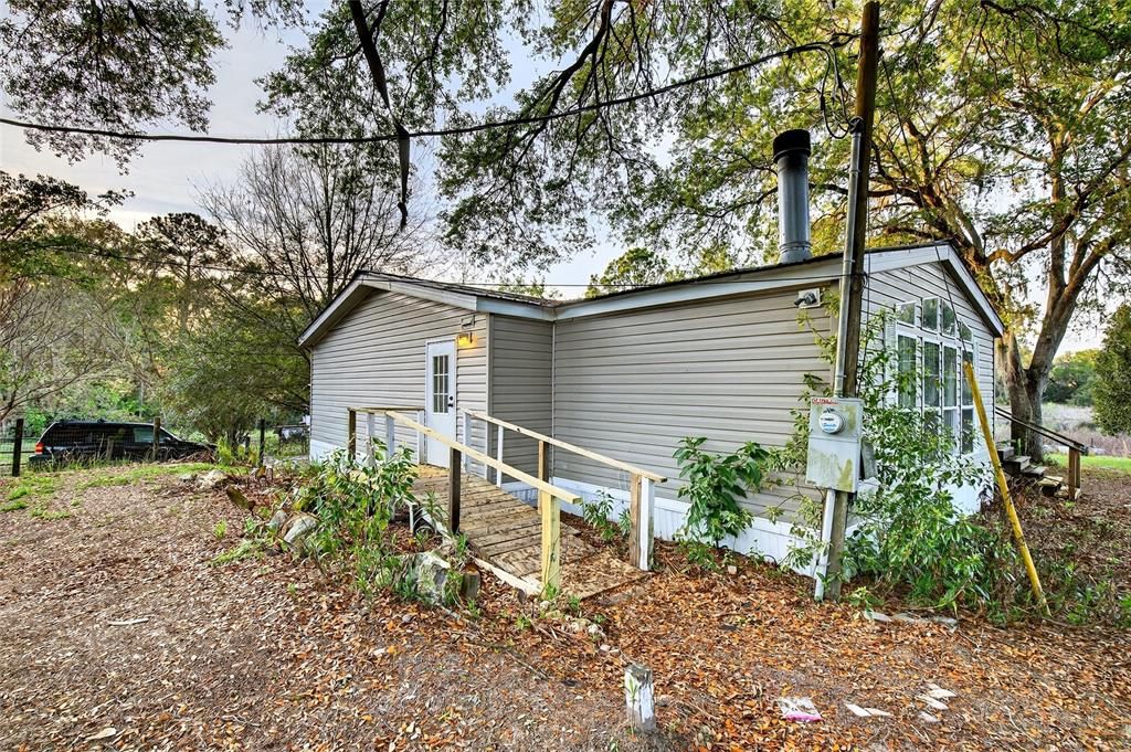 En Venta: $219,000 (3 camas, 2 baños, 2240 Pies cuadrados)