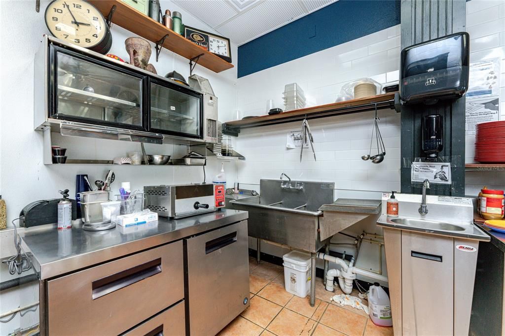 For Sale: $900,000 (0 beds, 0 baths, 5840 Square Feet)