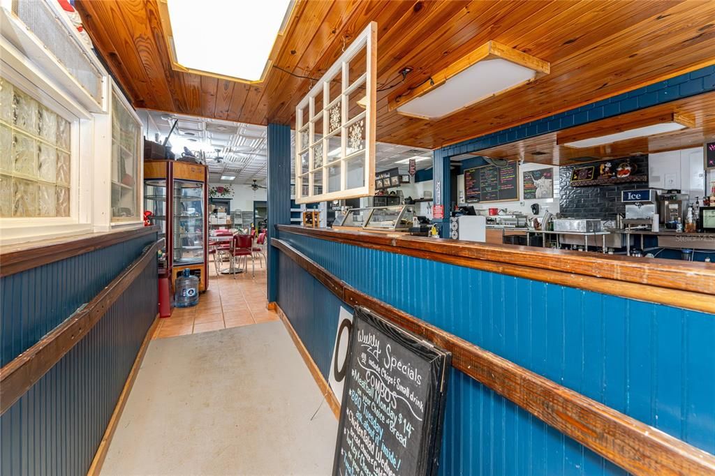 For Sale: $900,000 (0 beds, 0 baths, 5840 Square Feet)
