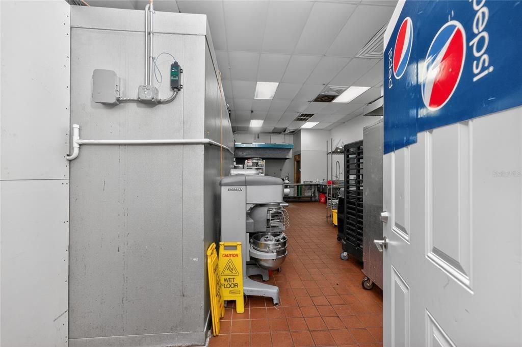 For Sale: $900,000 (0 beds, 0 baths, 5840 Square Feet)