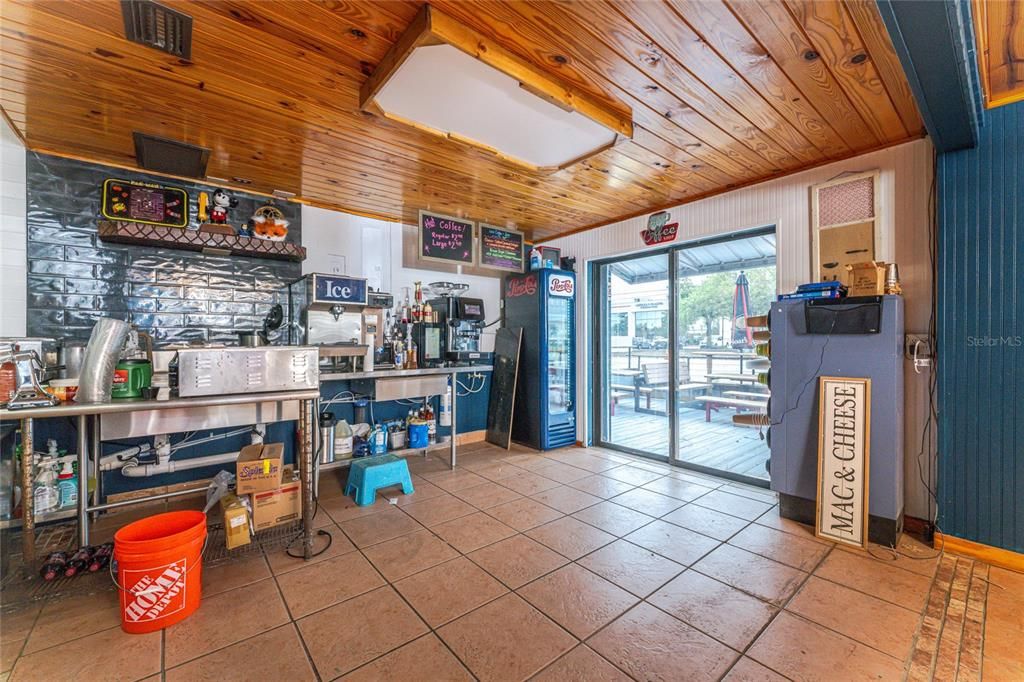 For Sale: $900,000 (0 beds, 0 baths, 5840 Square Feet)