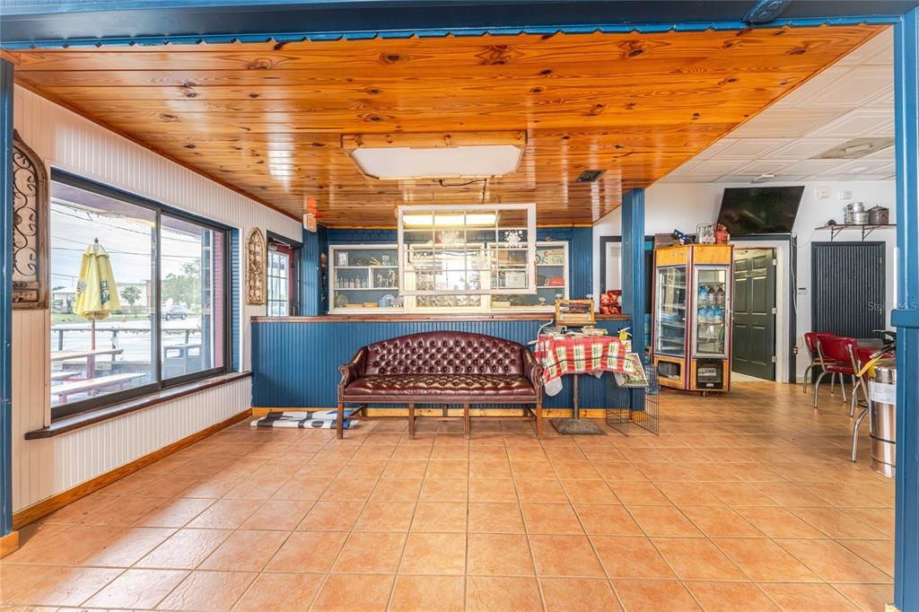 For Sale: $900,000 (0 beds, 0 baths, 5840 Square Feet)