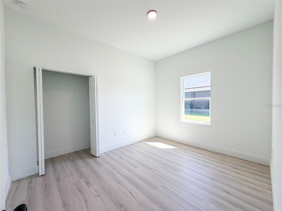 Active With Contract: $289,000 (4 beds, 2 baths, 1903 Square Feet)