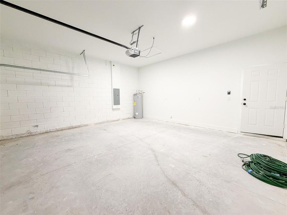 Active With Contract: $289,000 (4 beds, 2 baths, 1903 Square Feet)