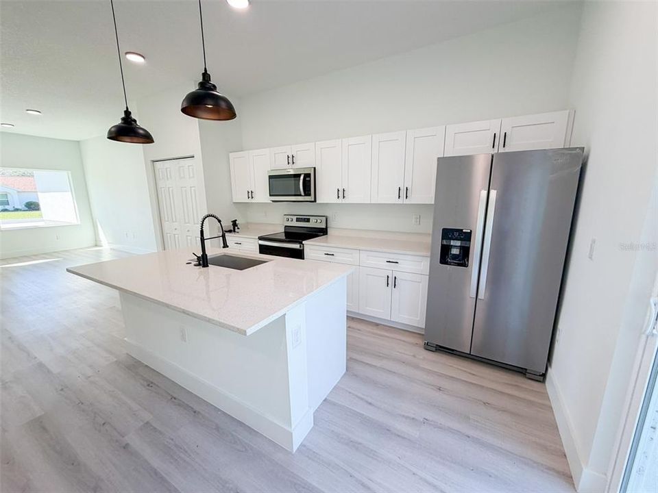 Active With Contract: $289,000 (4 beds, 2 baths, 1903 Square Feet)