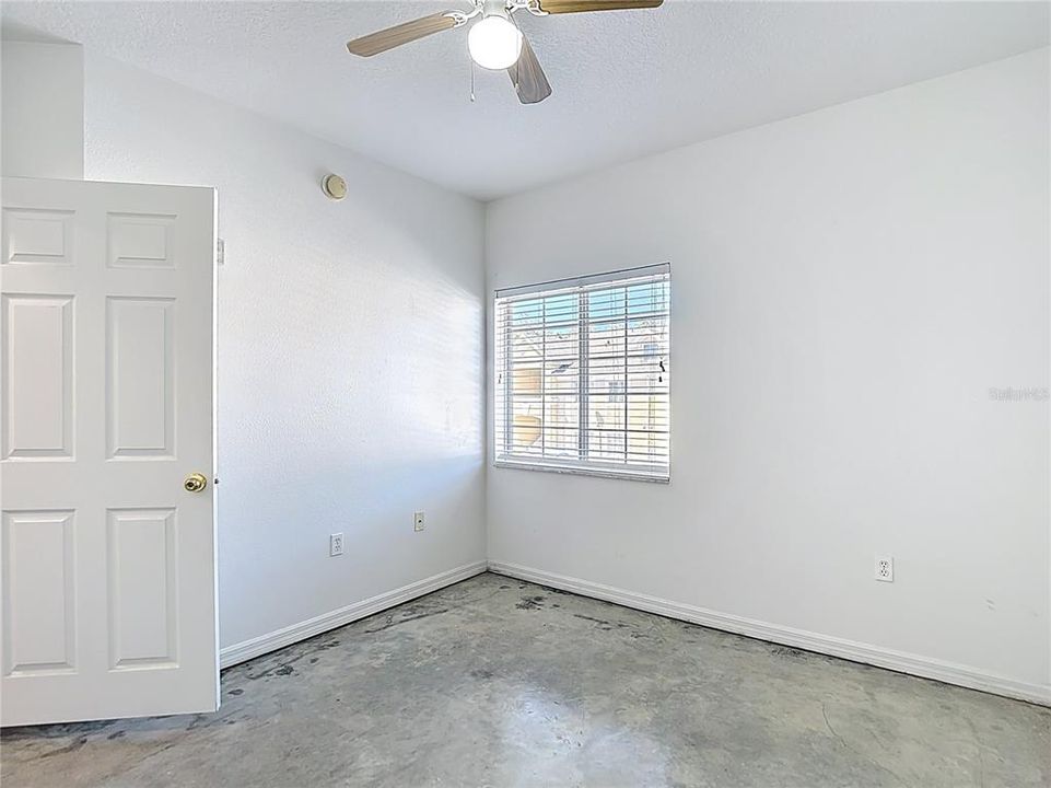 For Sale: $174,900 (3 beds, 2 baths, 1151 Square Feet)