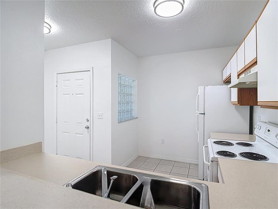 For Sale: $174,900 (3 beds, 2 baths, 1151 Square Feet)