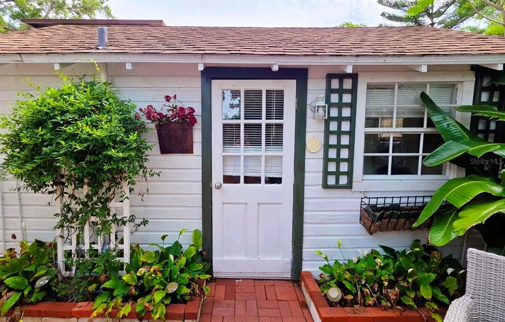 Activo con contrato: $599,000 (3 camas, 3 baños, 1354 Pies cuadrados)