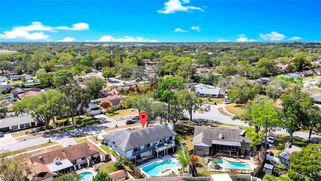 Activo con contrato: $427,000 (4 camas, 3 baños, 2909 Pies cuadrados)