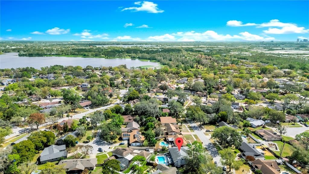 Activo con contrato: $427,000 (4 camas, 3 baños, 2909 Pies cuadrados)
