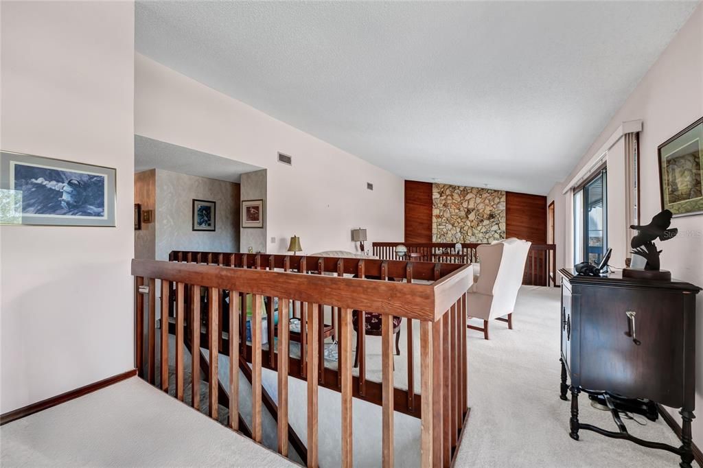 Activo con contrato: $427,000 (4 camas, 3 baños, 2909 Pies cuadrados)