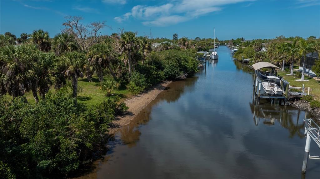 На продажу: $97,000 (0.23 acres)