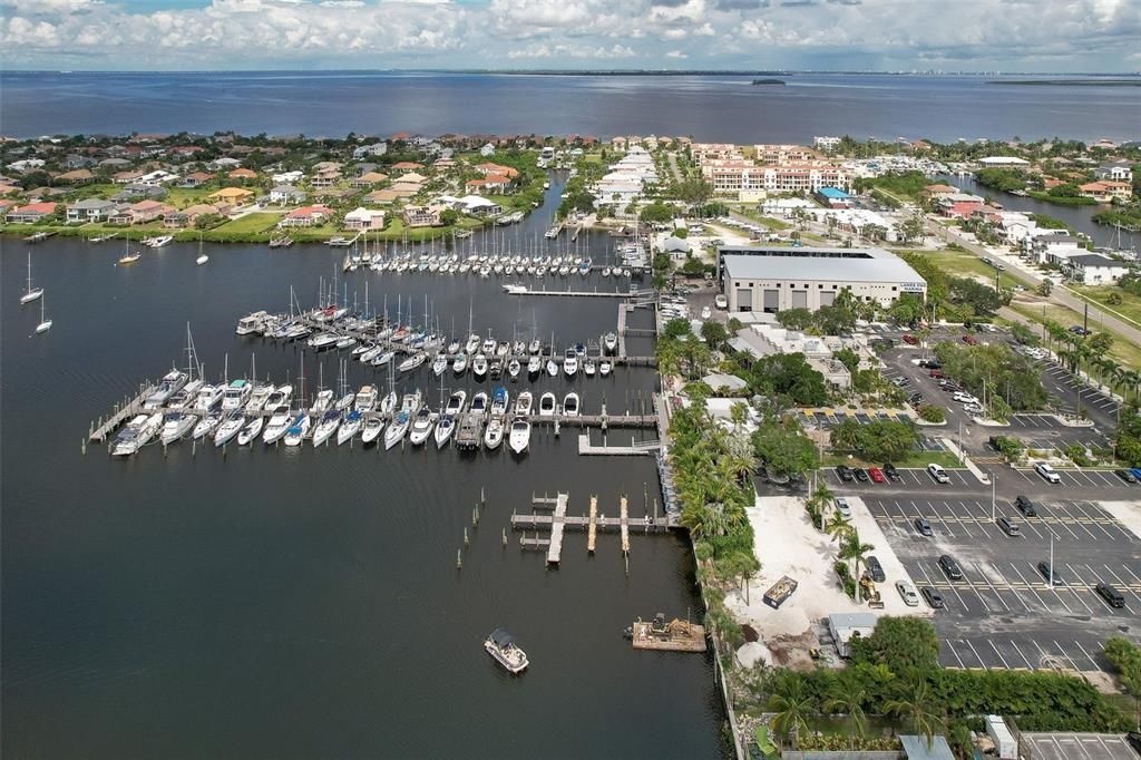 En Venta: $269,900 (2 camas, 2 baños, 1131 Pies cuadrados)