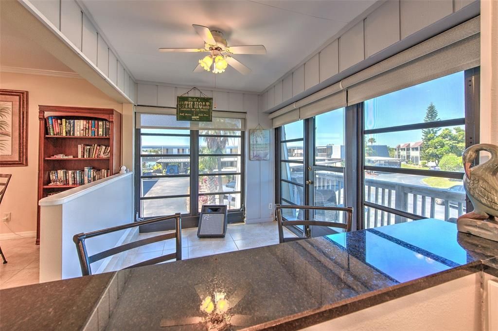 En Venta: $269,900 (2 camas, 2 baños, 1131 Pies cuadrados)