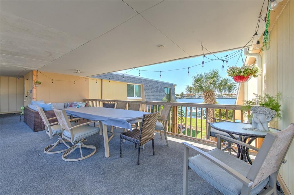 En Venta: $269,900 (2 camas, 2 baños, 1131 Pies cuadrados)