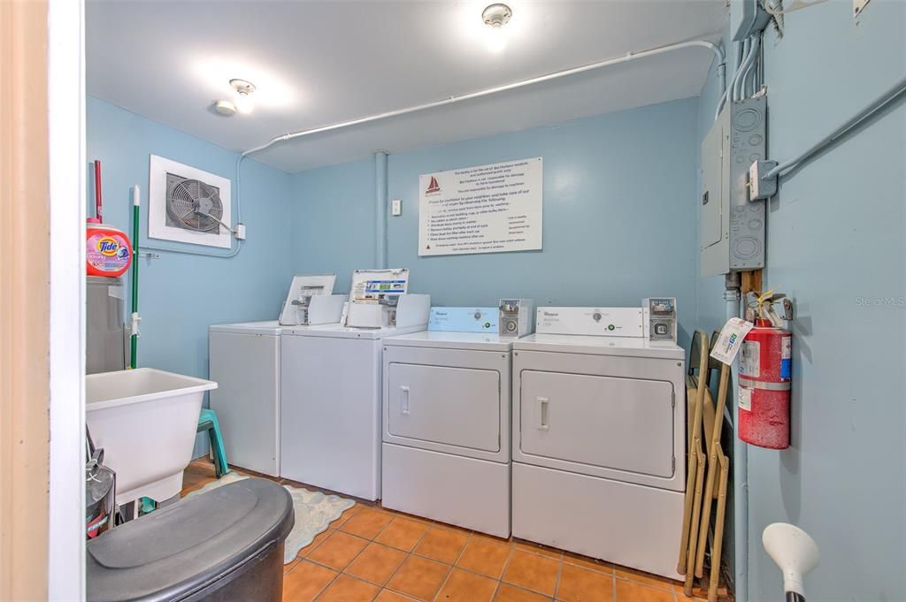 En Venta: $269,900 (2 camas, 2 baños, 1131 Pies cuadrados)