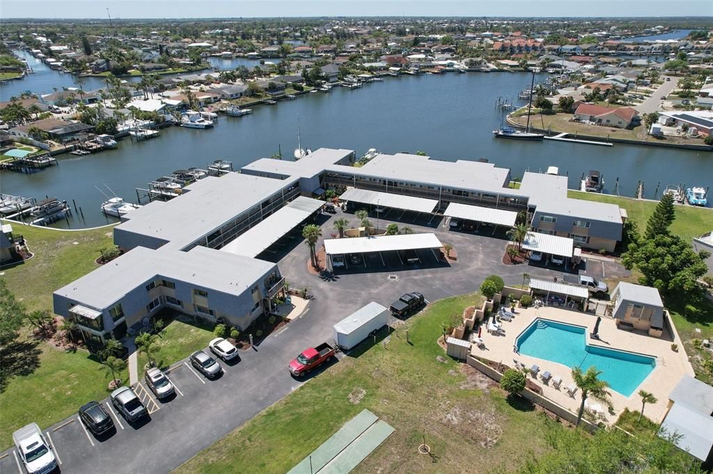 En Venta: $269,900 (2 camas, 2 baños, 1131 Pies cuadrados)