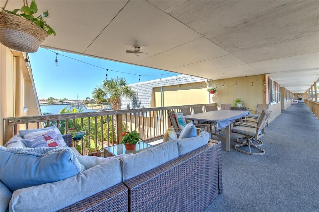 En Venta: $269,900 (2 camas, 2 baños, 1131 Pies cuadrados)