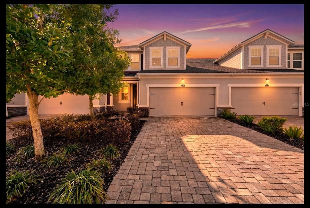 Active With Contract: $339,900 (3 beds, 2 baths, 1799 Square Feet)