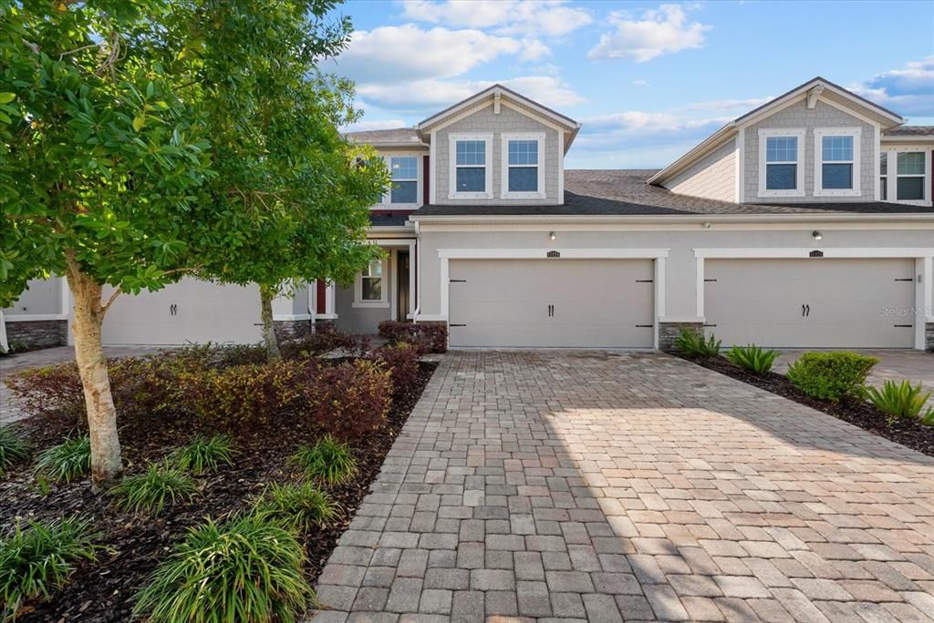 Active With Contract: $339,900 (3 beds, 2 baths, 1799 Square Feet)