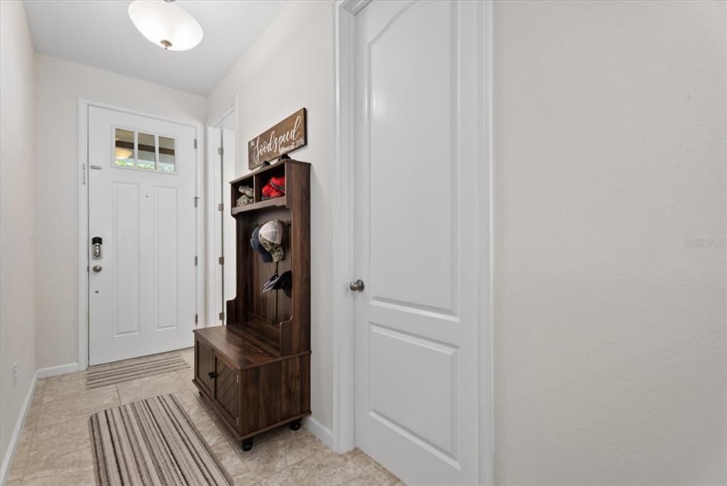 Active With Contract: $339,900 (3 beds, 2 baths, 1799 Square Feet)