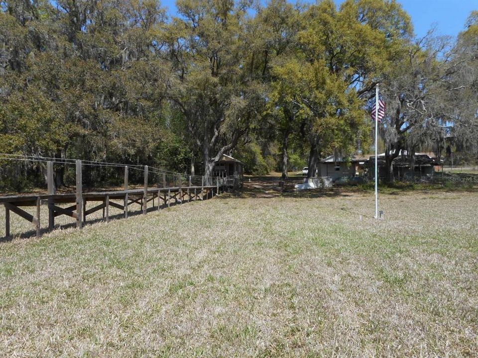 For Sale: $135,000 (1 beds, 1 baths, 192 Square Feet)