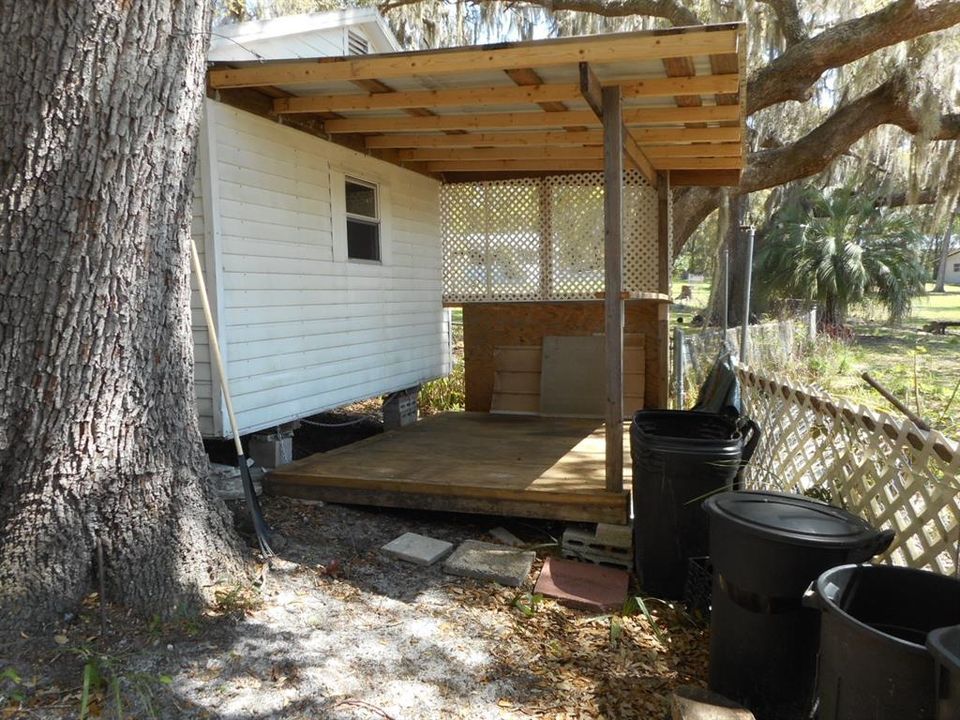 For Sale: $135,000 (1 beds, 1 baths, 192 Square Feet)