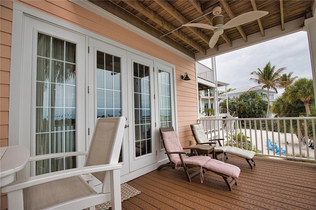 For Sale: $899,000 (2 beds, 2 baths, 2064 Square Feet)