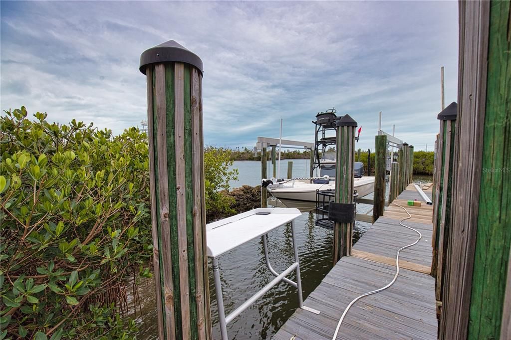 For Sale: $899,000 (2 beds, 2 baths, 2064 Square Feet)