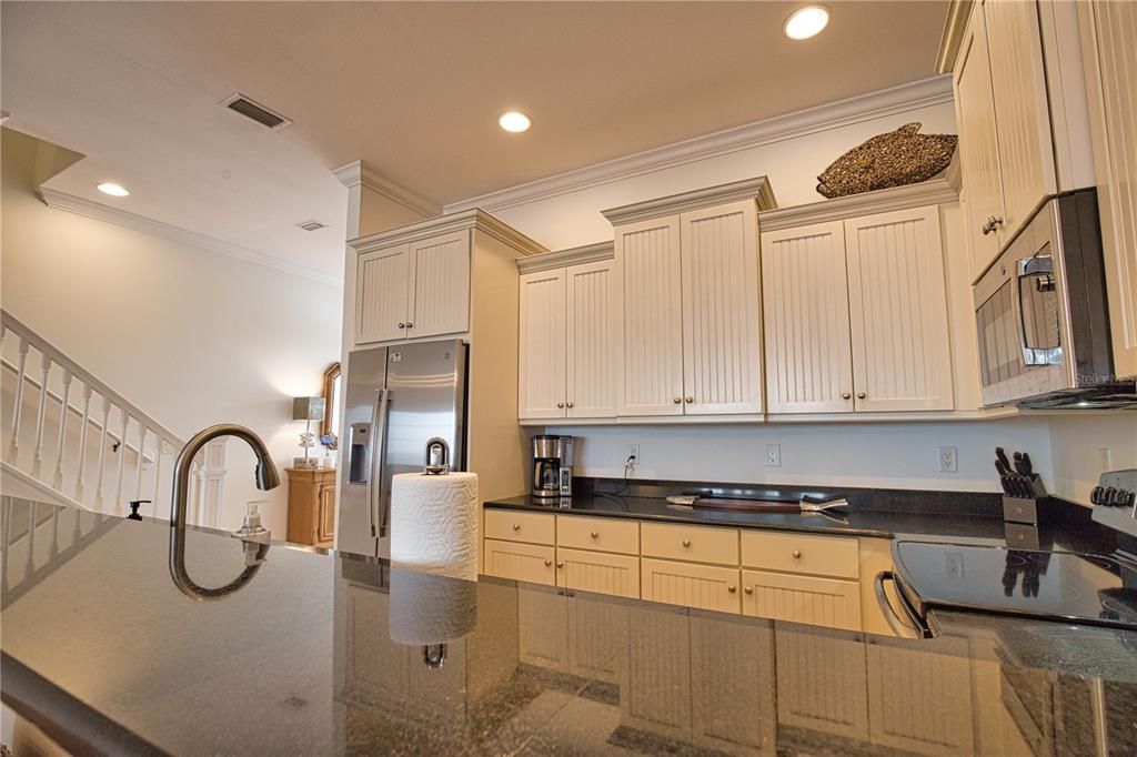 For Sale: $899,000 (2 beds, 2 baths, 2064 Square Feet)