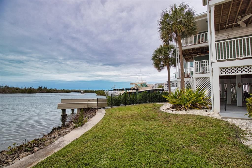 For Sale: $899,000 (2 beds, 2 baths, 2064 Square Feet)