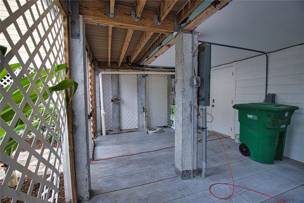 For Sale: $899,000 (2 beds, 2 baths, 2064 Square Feet)