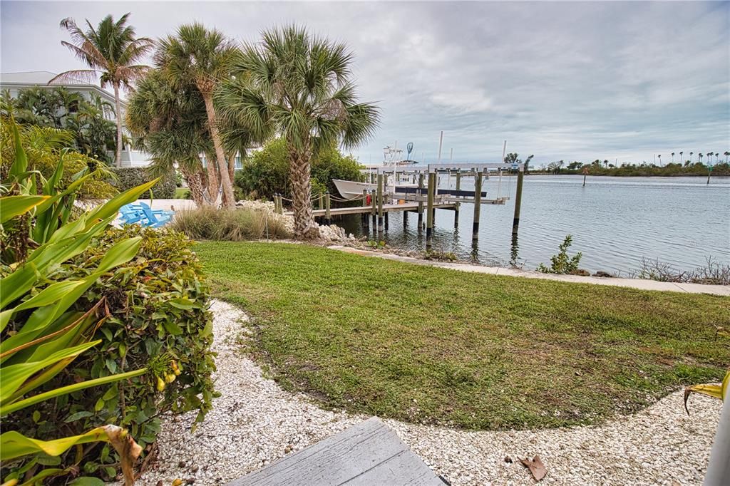 For Sale: $899,000 (2 beds, 2 baths, 2064 Square Feet)