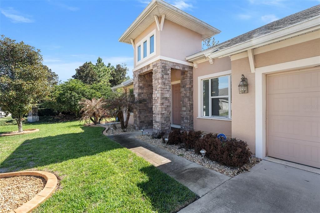 На продажу: $710,000 (4 спален, 2 ванн, 2496 Квадратных фут)