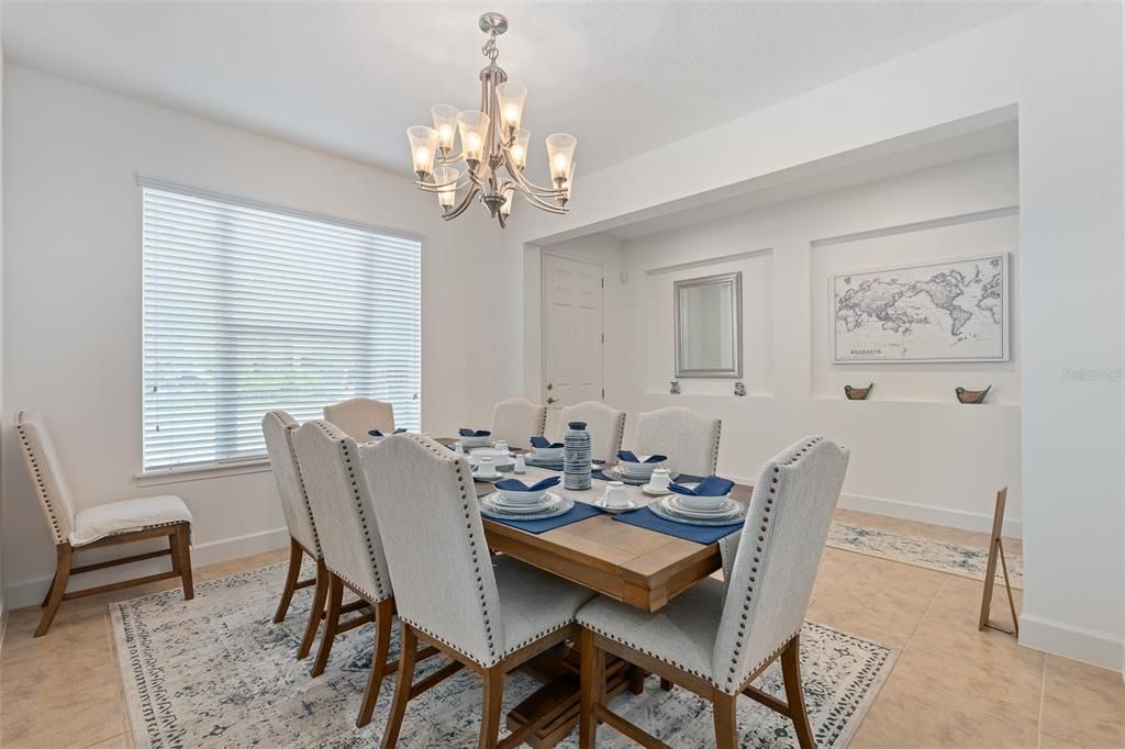 На продажу: $710,000 (4 спален, 2 ванн, 2496 Квадратных фут)