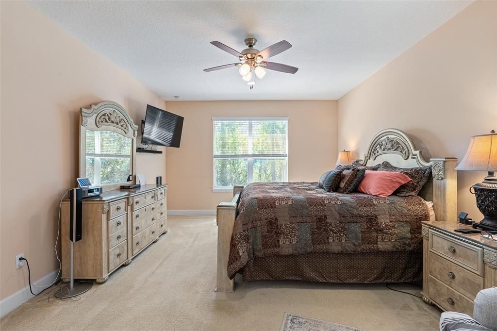 На продажу: $710,000 (4 спален, 2 ванн, 2496 Квадратных фут)