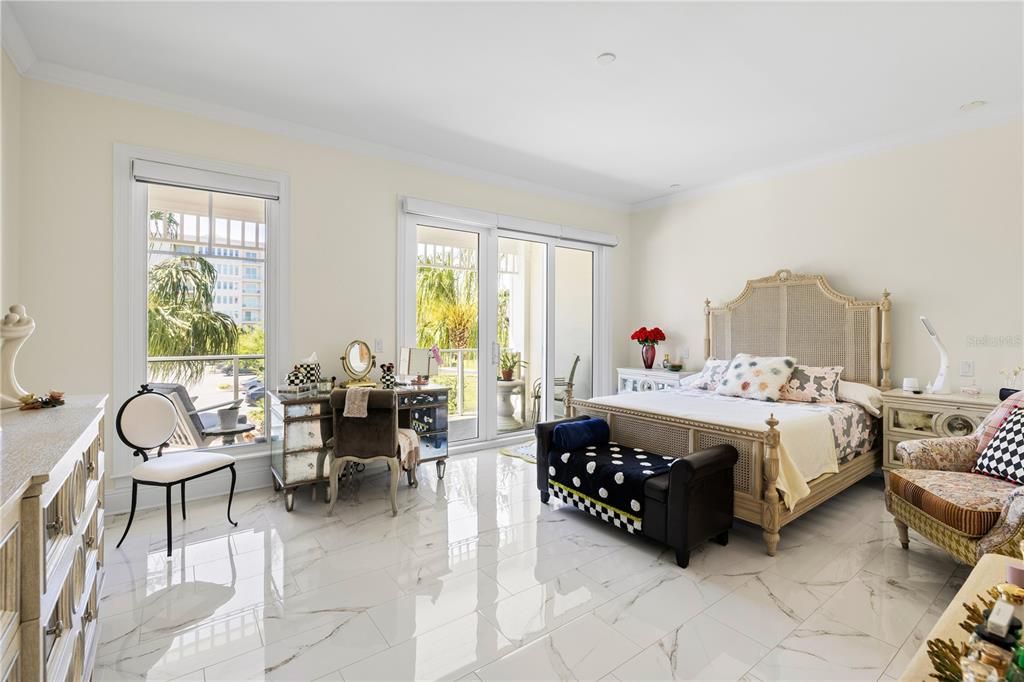 En Venta: $2,360,000 (3 camas, 3 baños, 3306 Pies cuadrados)