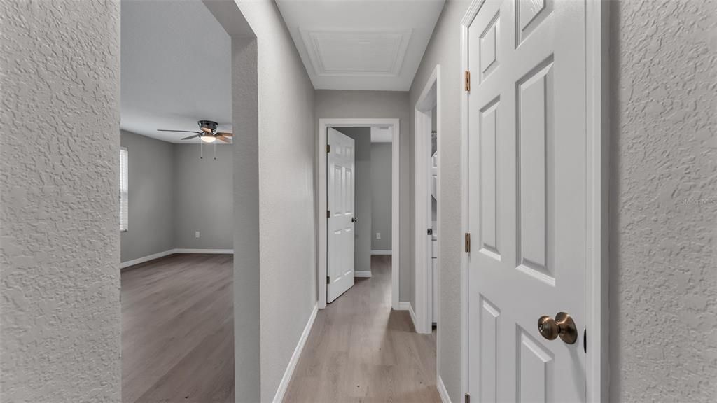 Active With Contract: $209,900 (2 beds, 1 baths, 816 Square Feet)
