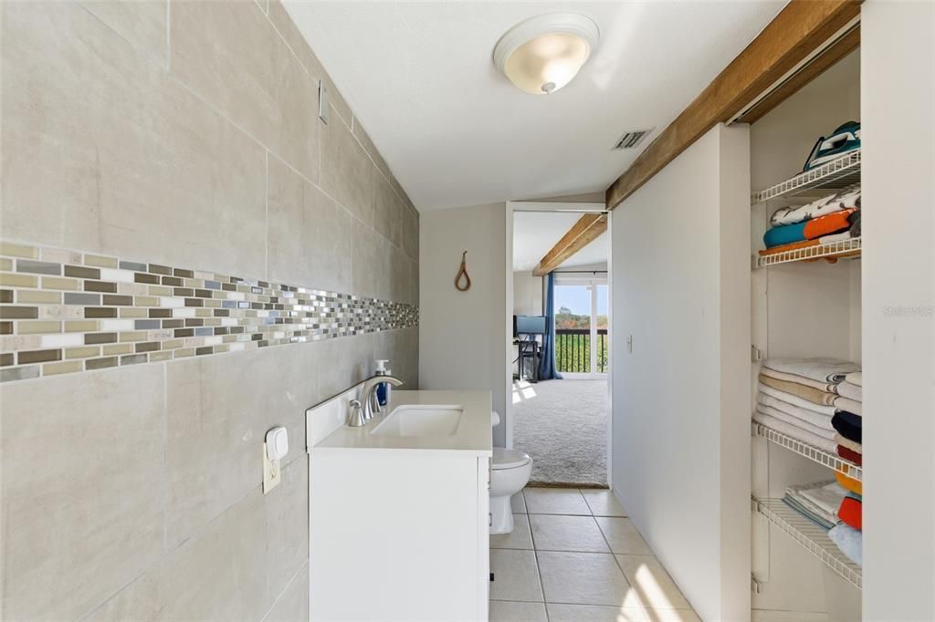 En Venta: $289,000 (2 camas, 2 baños, 1768 Pies cuadrados)