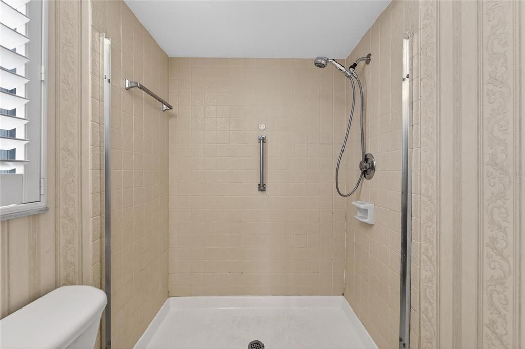 На продажу: $280,000 (3 спален, 2 ванн, 1291 Квадратных фут)