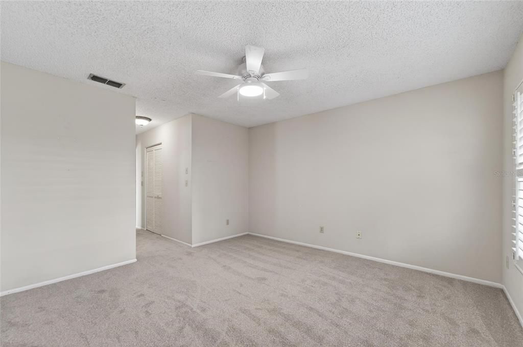 На продажу: $280,000 (3 спален, 2 ванн, 1291 Квадратных фут)