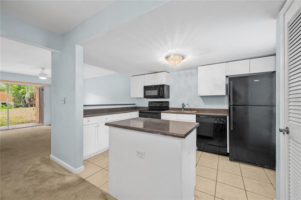 En Venta: $139,000 (2 camas, 2 baños, 1070 Pies cuadrados)