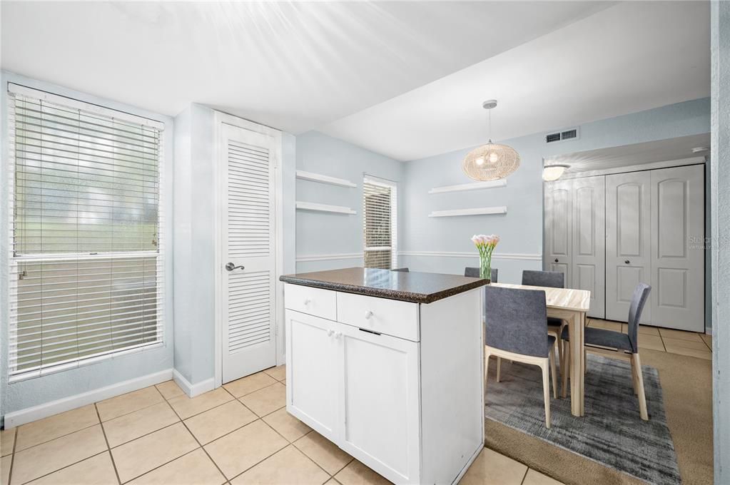 En Venta: $139,000 (2 camas, 2 baños, 1070 Pies cuadrados)