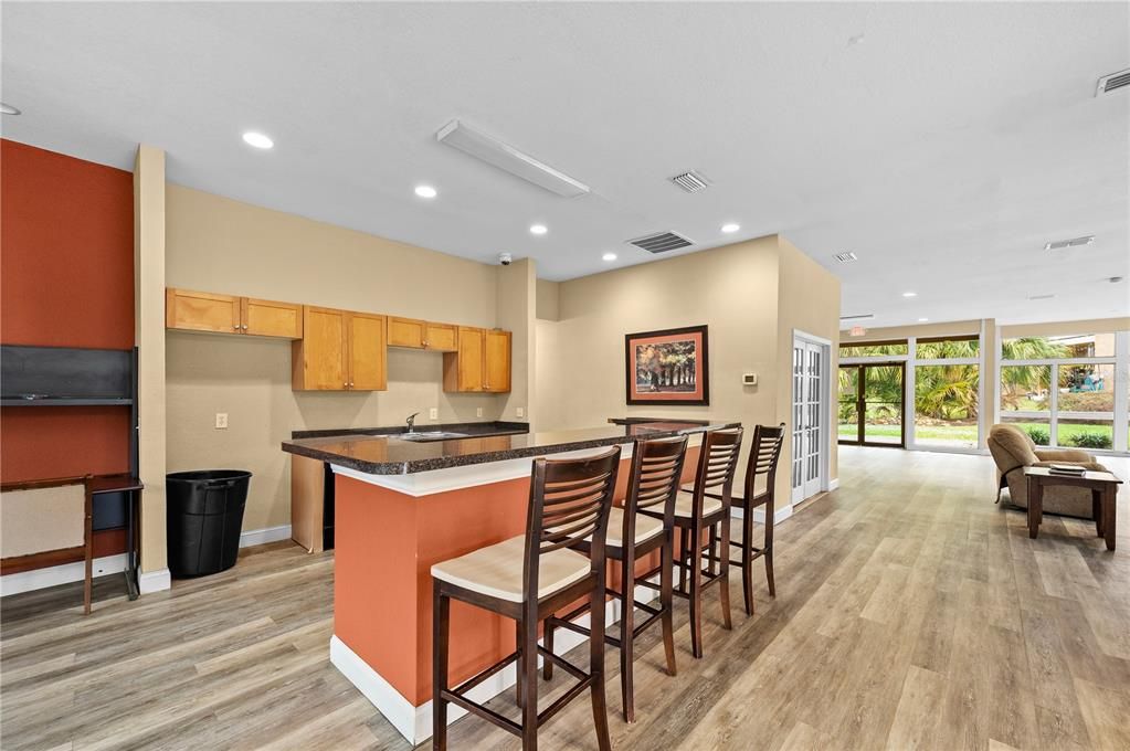 En Venta: $139,000 (2 camas, 2 baños, 1070 Pies cuadrados)