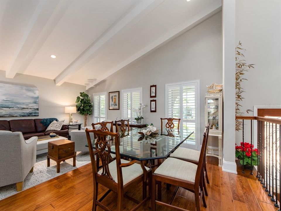 En Venta: $1,875,000 (3 camas, 3 baños, 2997 Pies cuadrados)