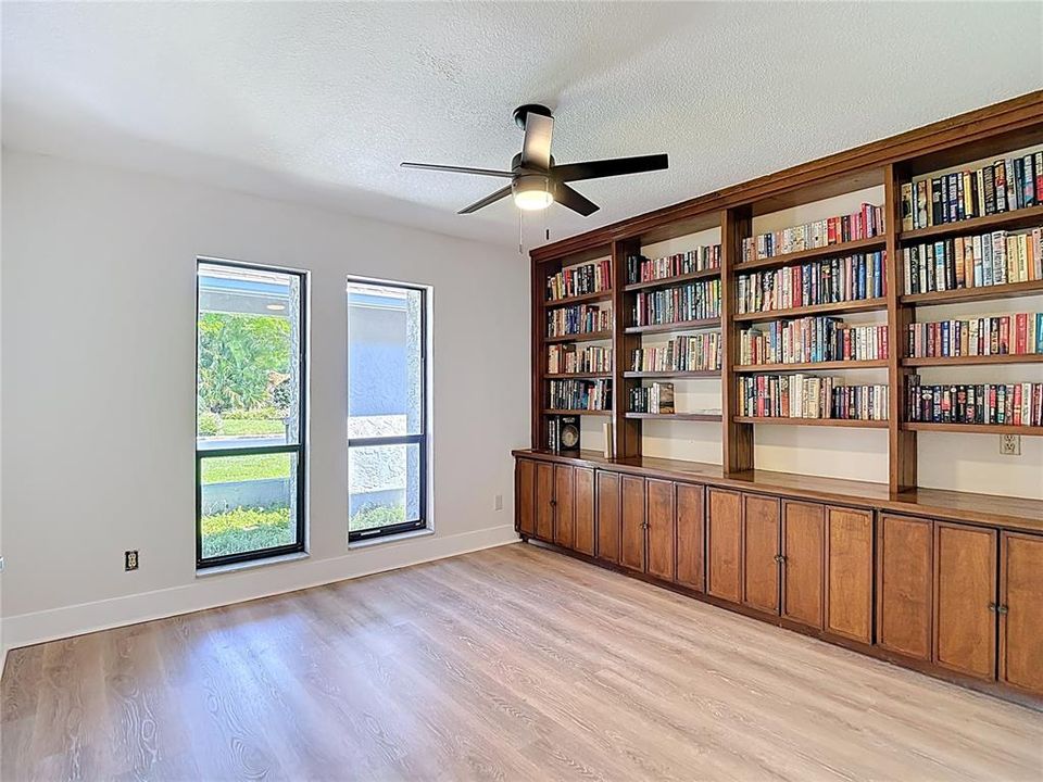 Activo con contrato: $789,000 (4 camas, 3 baños, 2925 Pies cuadrados)