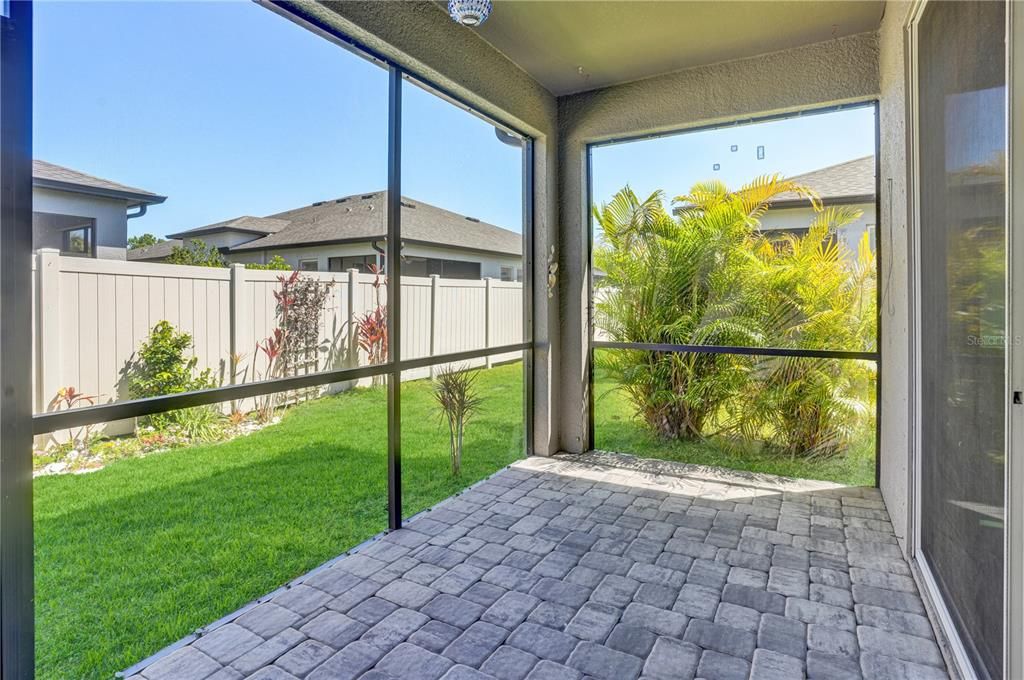 Active With Contract: $360,000 (3 beds, 2 baths, 1619 Square Feet)